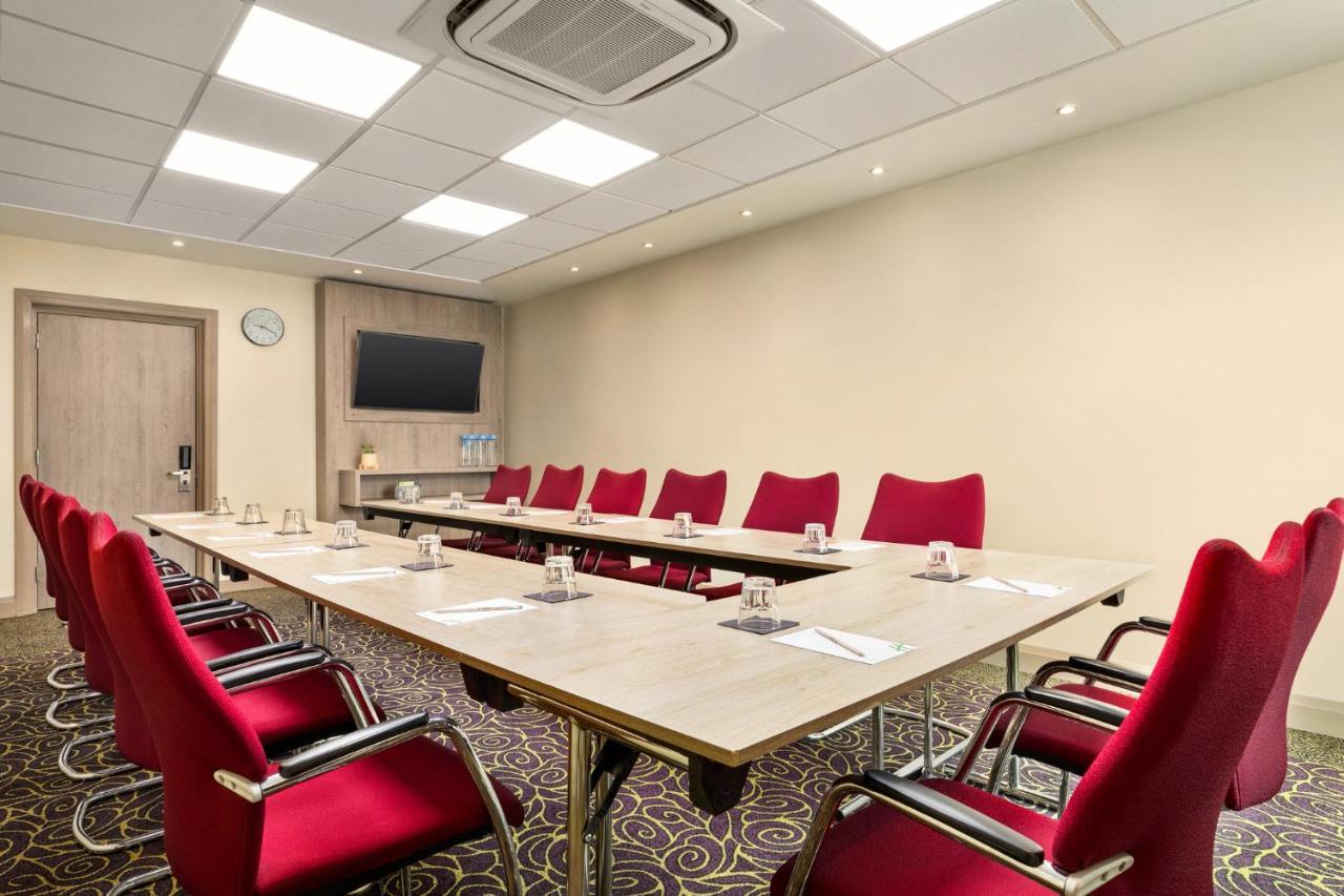 Holiday Inn Birmingham Airport - Nec By Ihg Бікенхіл Екстер'єр фото