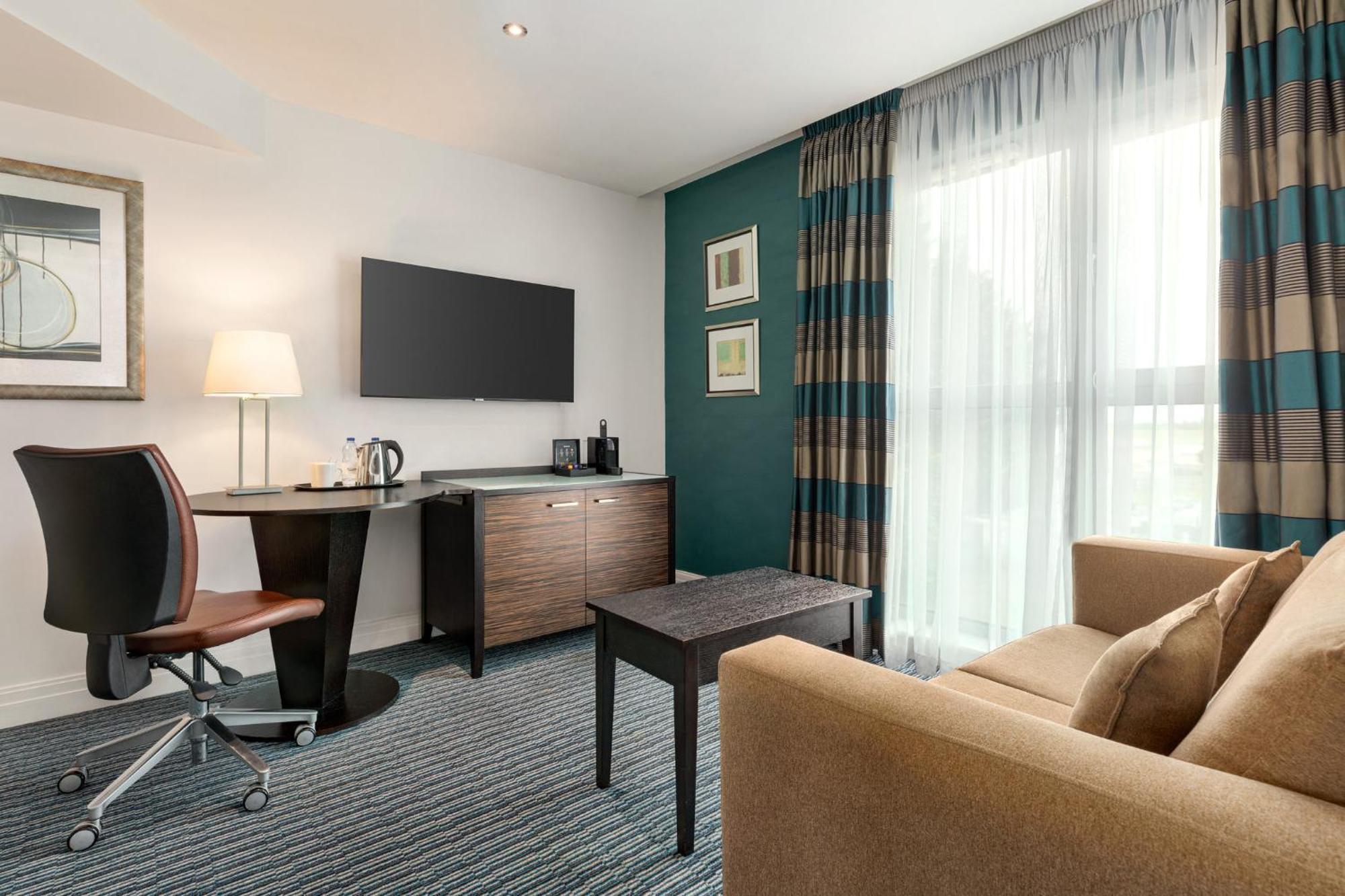Holiday Inn Birmingham Airport - Nec By Ihg Бікенхіл Екстер'єр фото